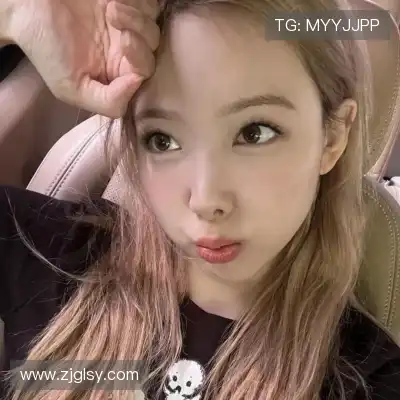 倪影
